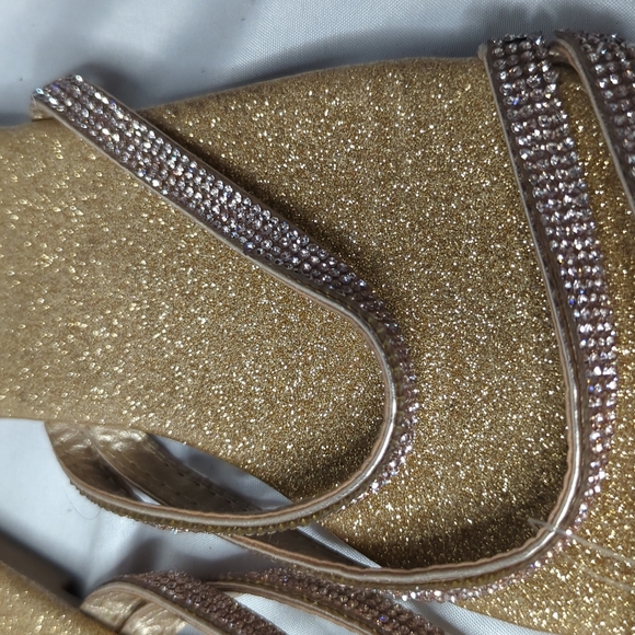 Sparkly Slippers - Picture 3 of 5